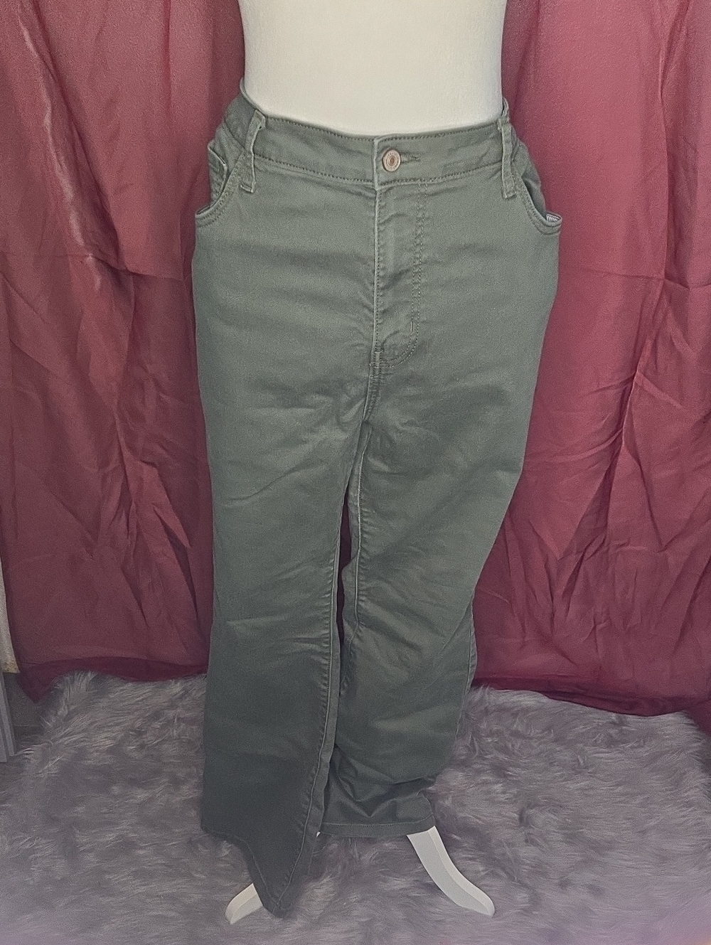 Zenana Outfitters Olive Green Straight Chinos